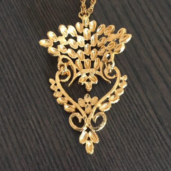 Long Decorative Necklace  - Costume gold - Picture 7 of 8